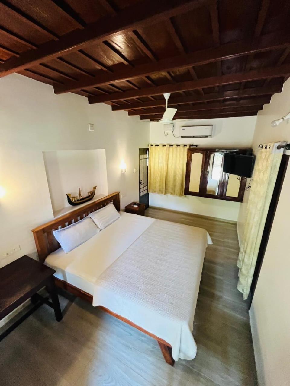 Dove Cottage Cherai Beach Esterno foto